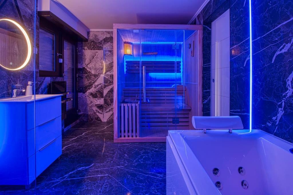 Appart Hotel Avec Sauna, Jacuzzi, สตราสบูร์ก ภายนอก รูปภาพ